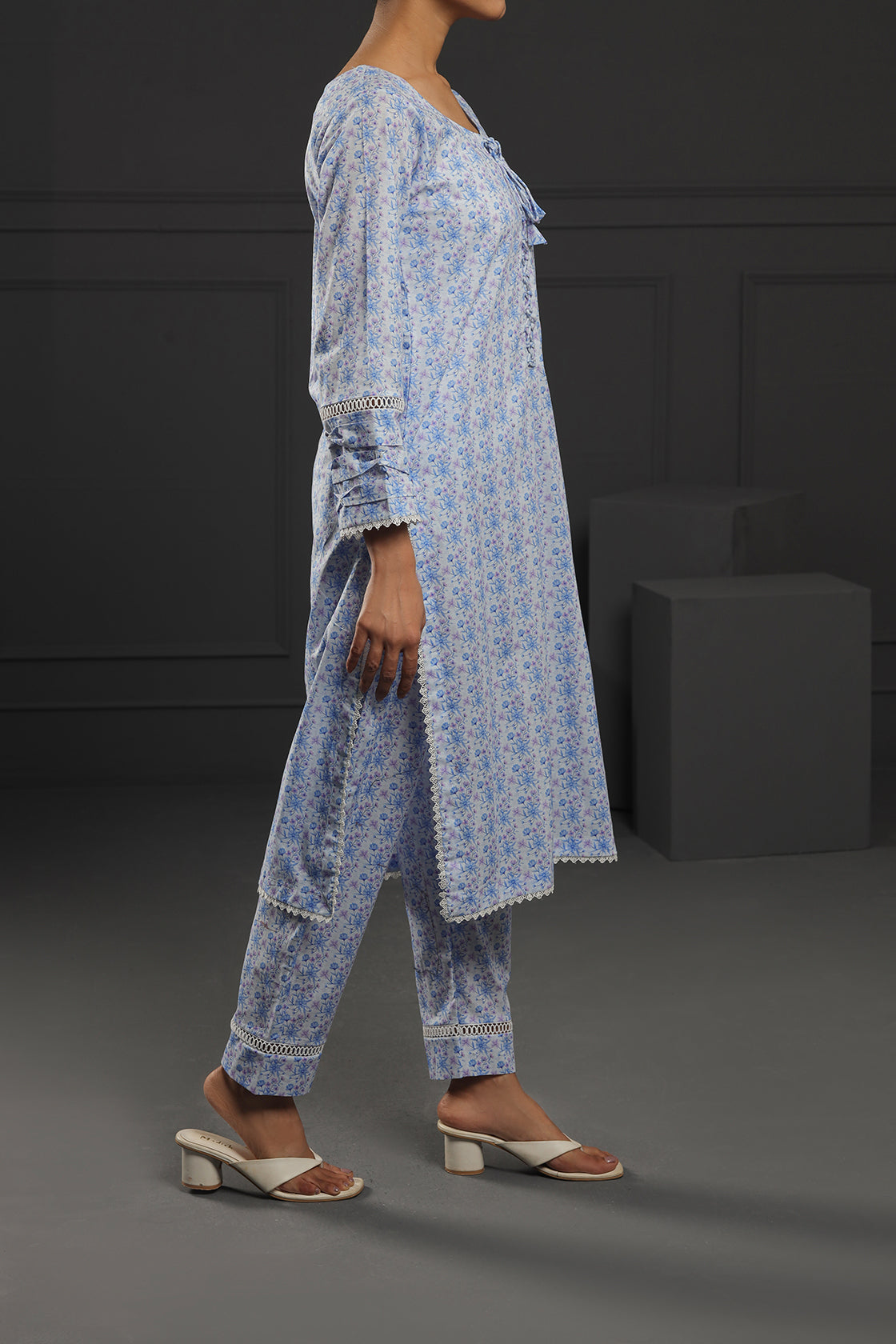 Ice Blue floral Printed 2 Piece Suit Cotton-Cambric