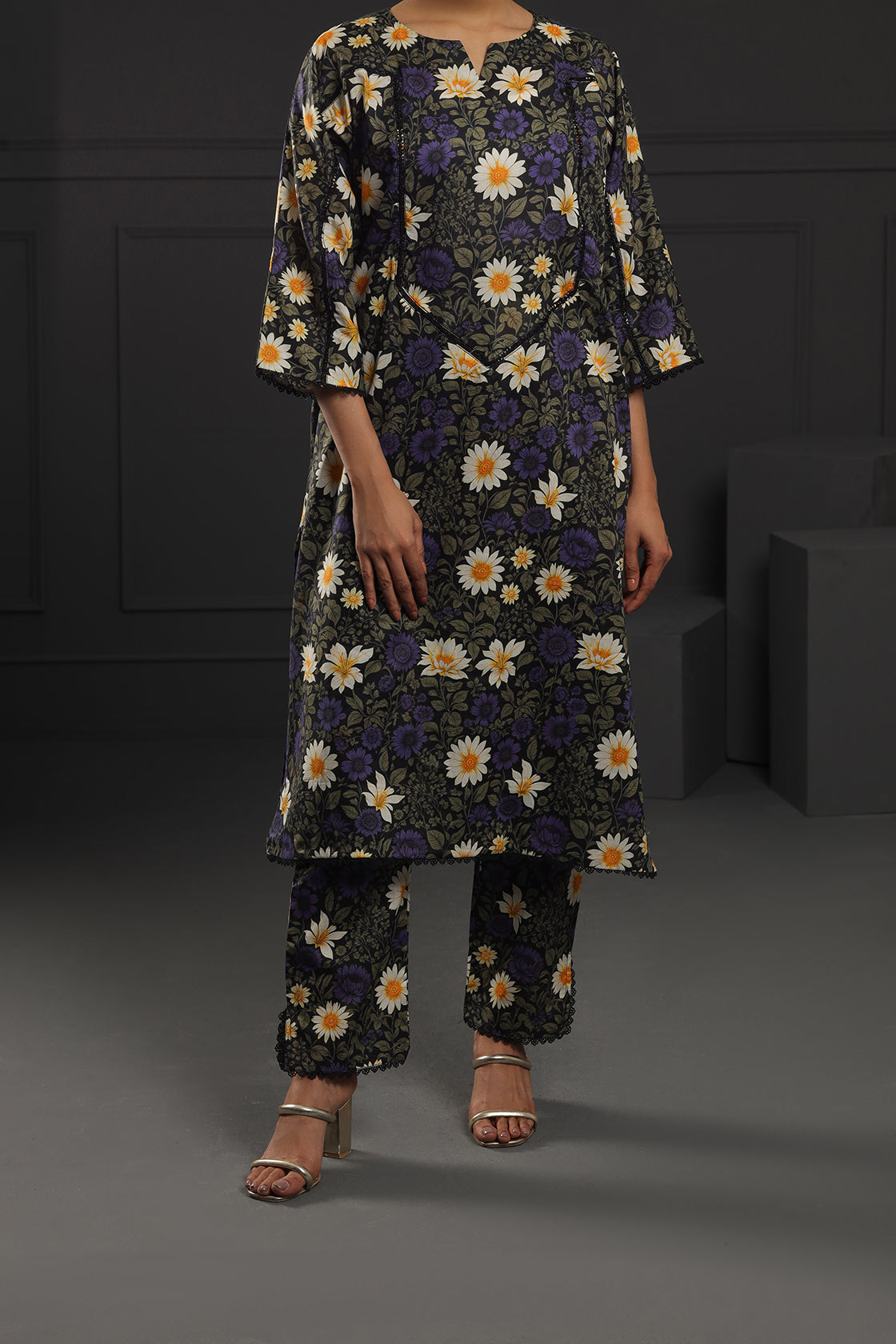 Daisy Printed 2 Piece suit