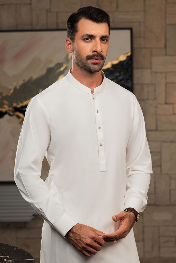Men Off White Kurta Shalwar