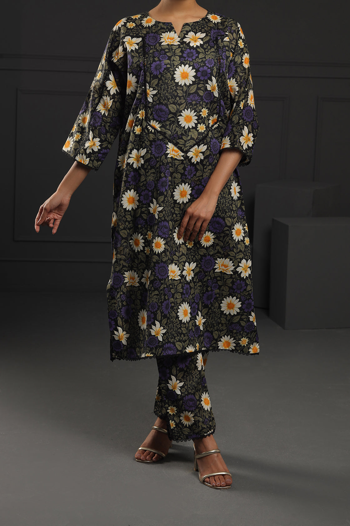 Daisy Printed 2 Piece suit