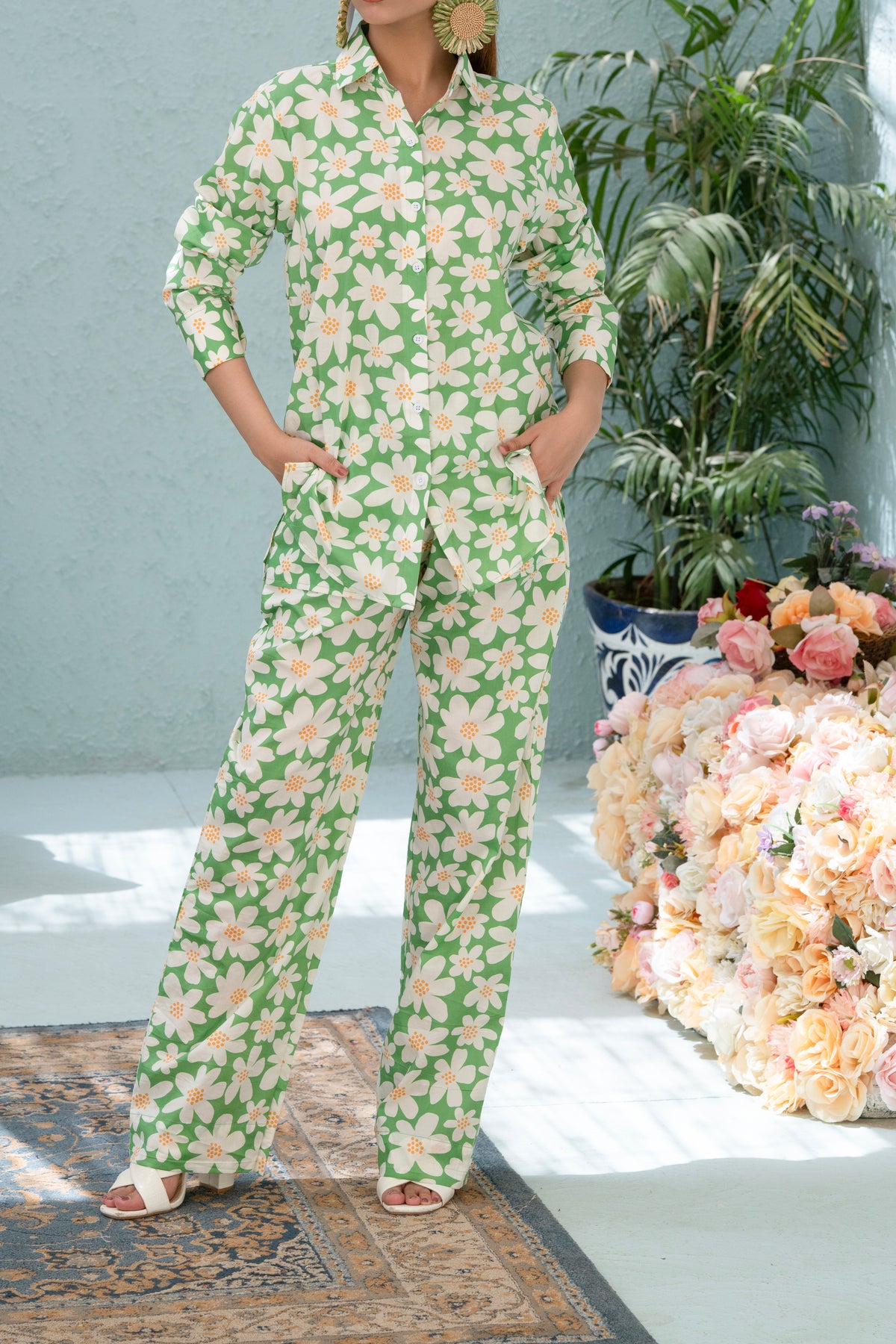 WHITE AND GREEN FLORAL PRINTED 2 PC